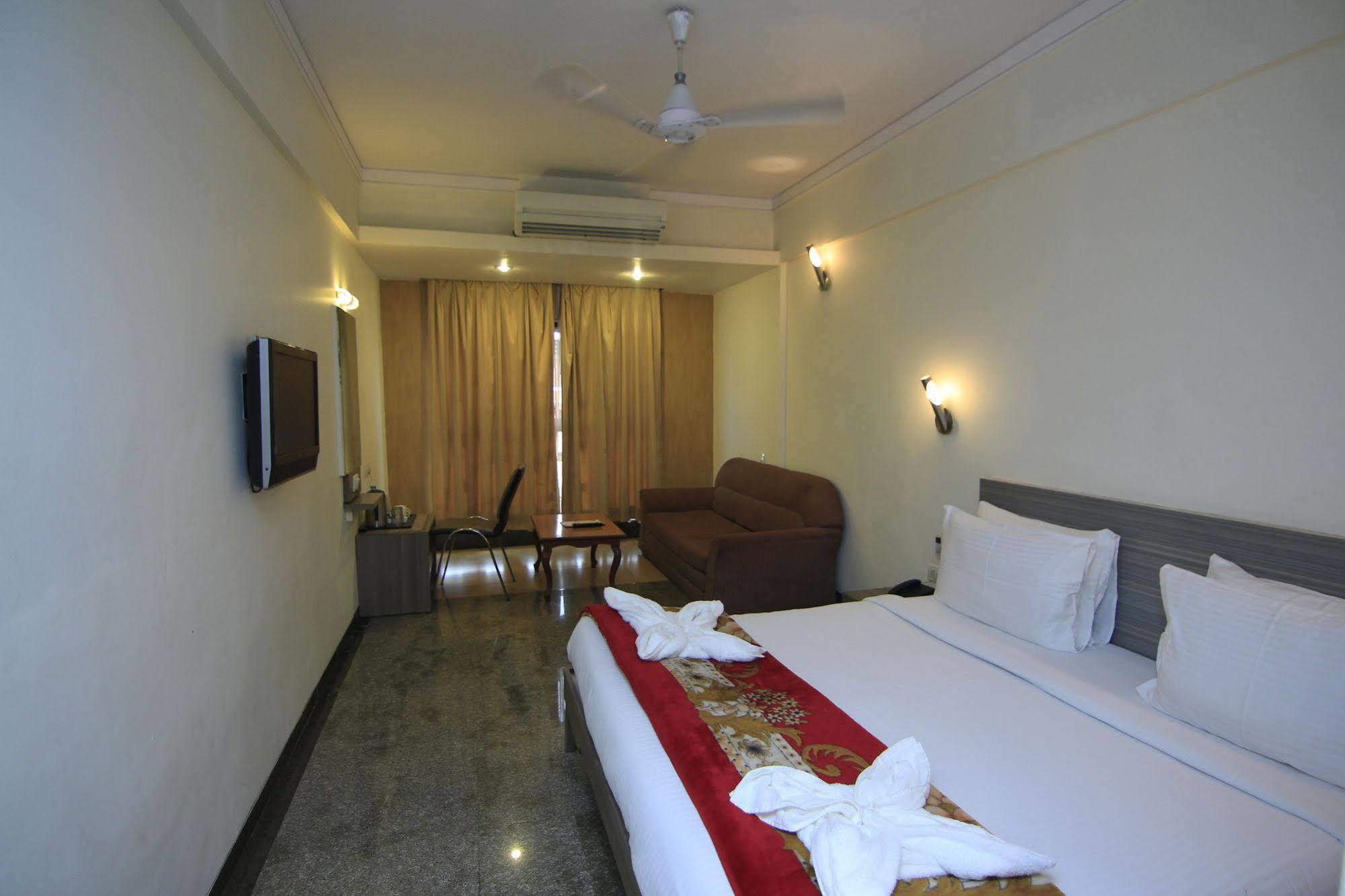 Kumar Resort Lonavala Exterior photo