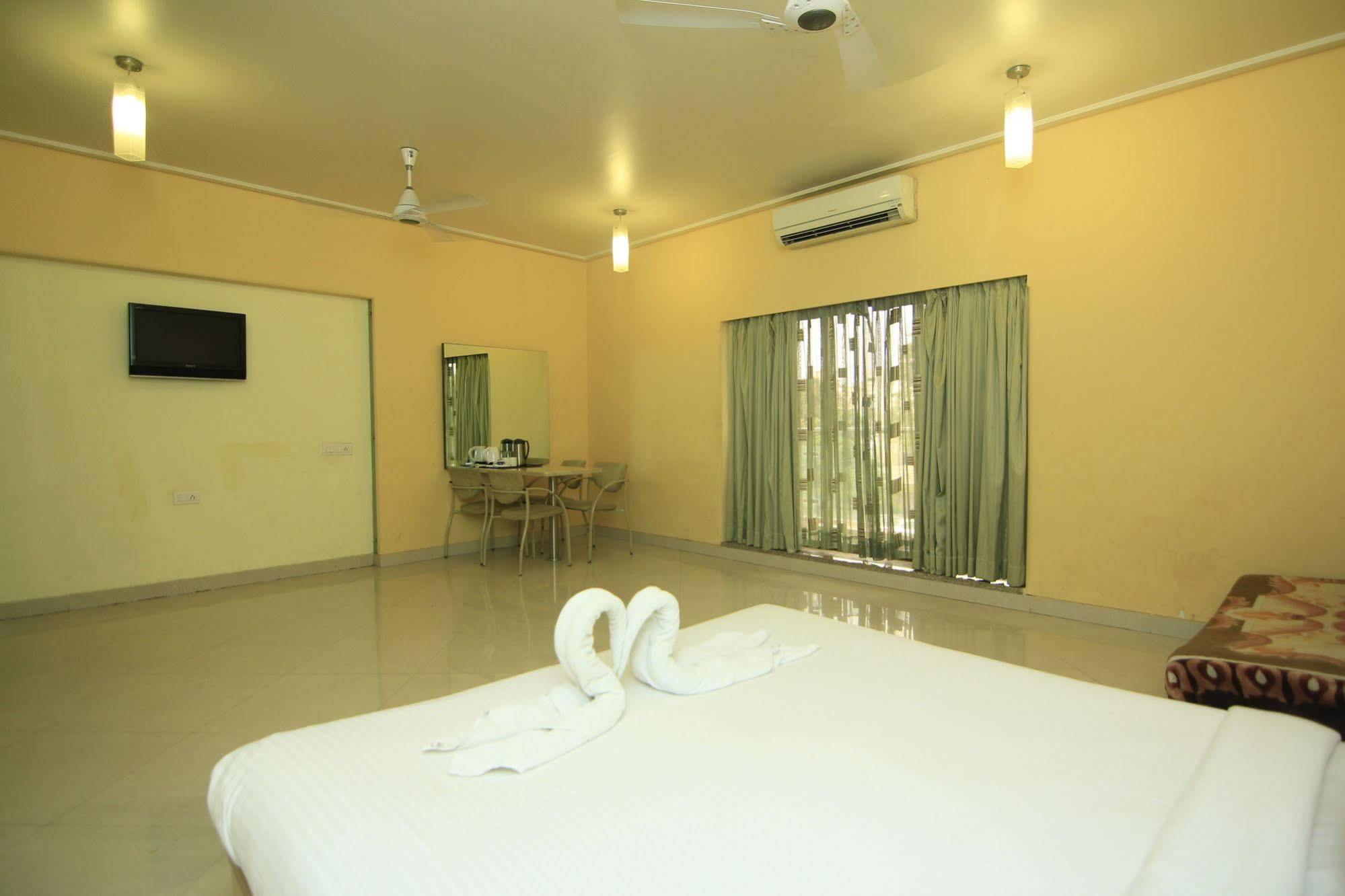 Kumar Resort Lonavala Exterior photo