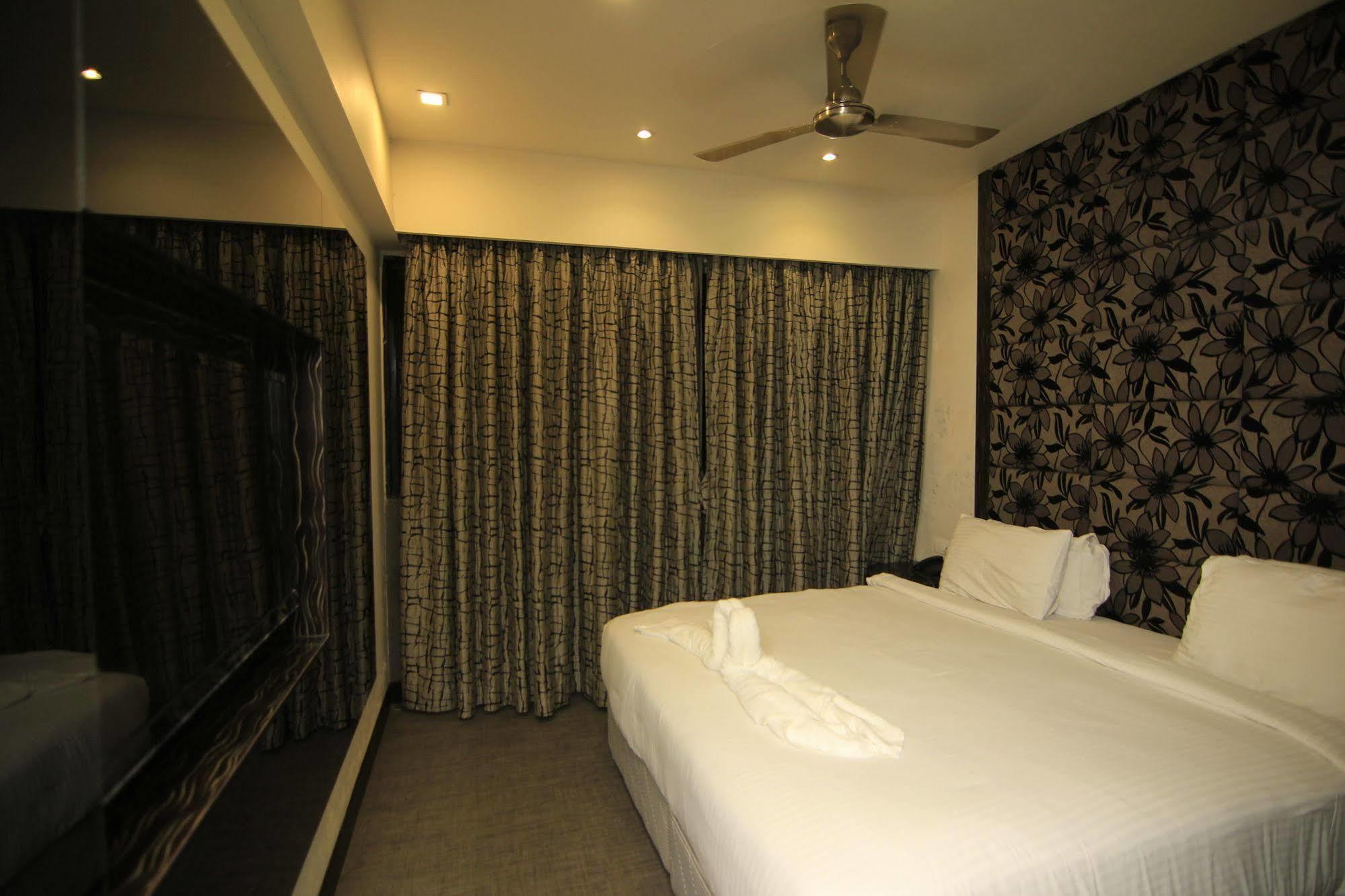Kumar Resort Lonavala Exterior photo